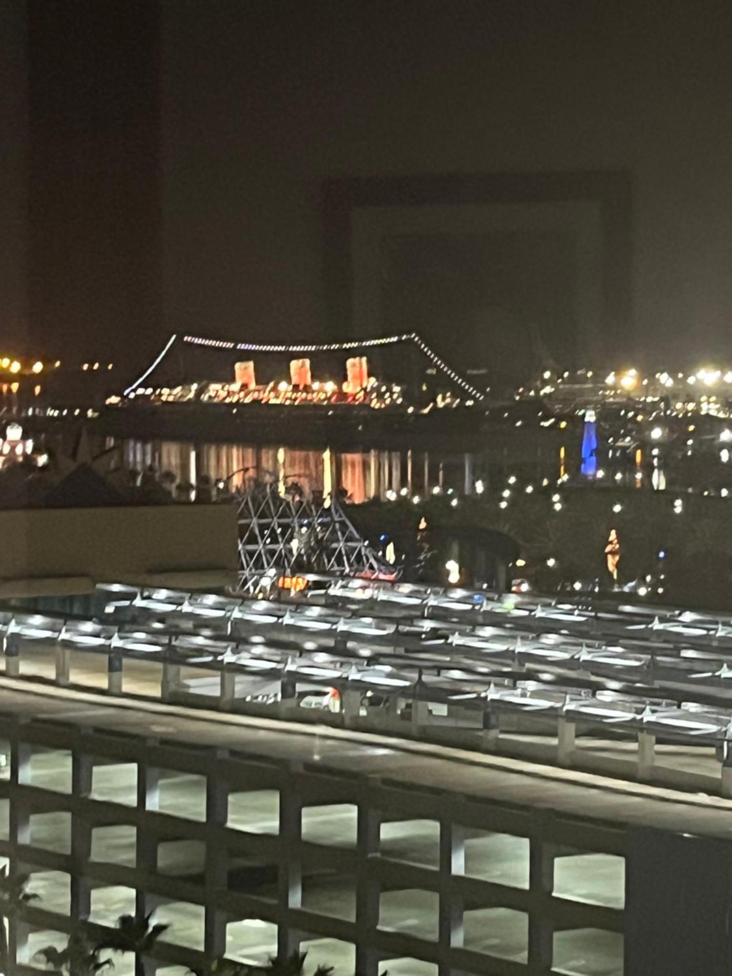 Your Penthouse Ocean View With Lights And Queen Mary Too *